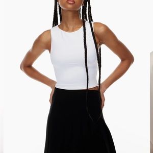 aritizia contour muscle tank